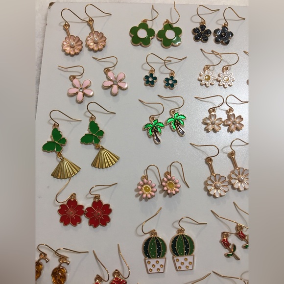 69 Pairs Wholesale Colorful ￼Rose Gold Charm ￼￼Earrings Flowers Butterflies - Picture 11 of 16